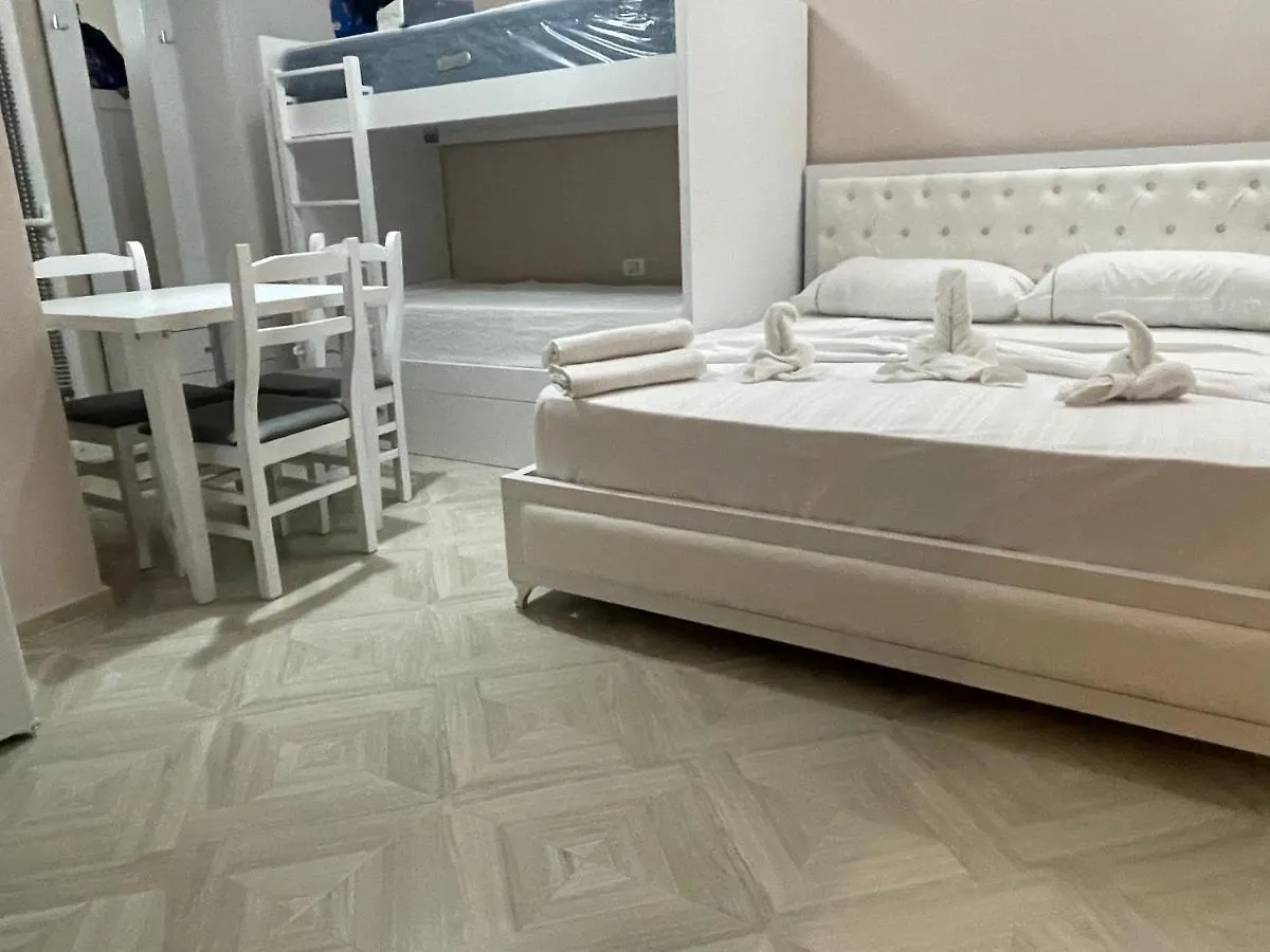 Vila Zini Vlorë Penzion