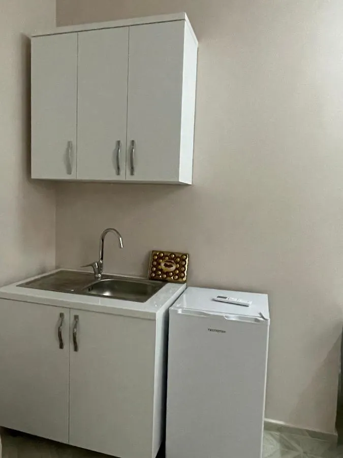 Vila Zini Vlorë 0*,