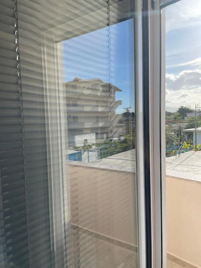 Vila Zini Vlorë Penzion