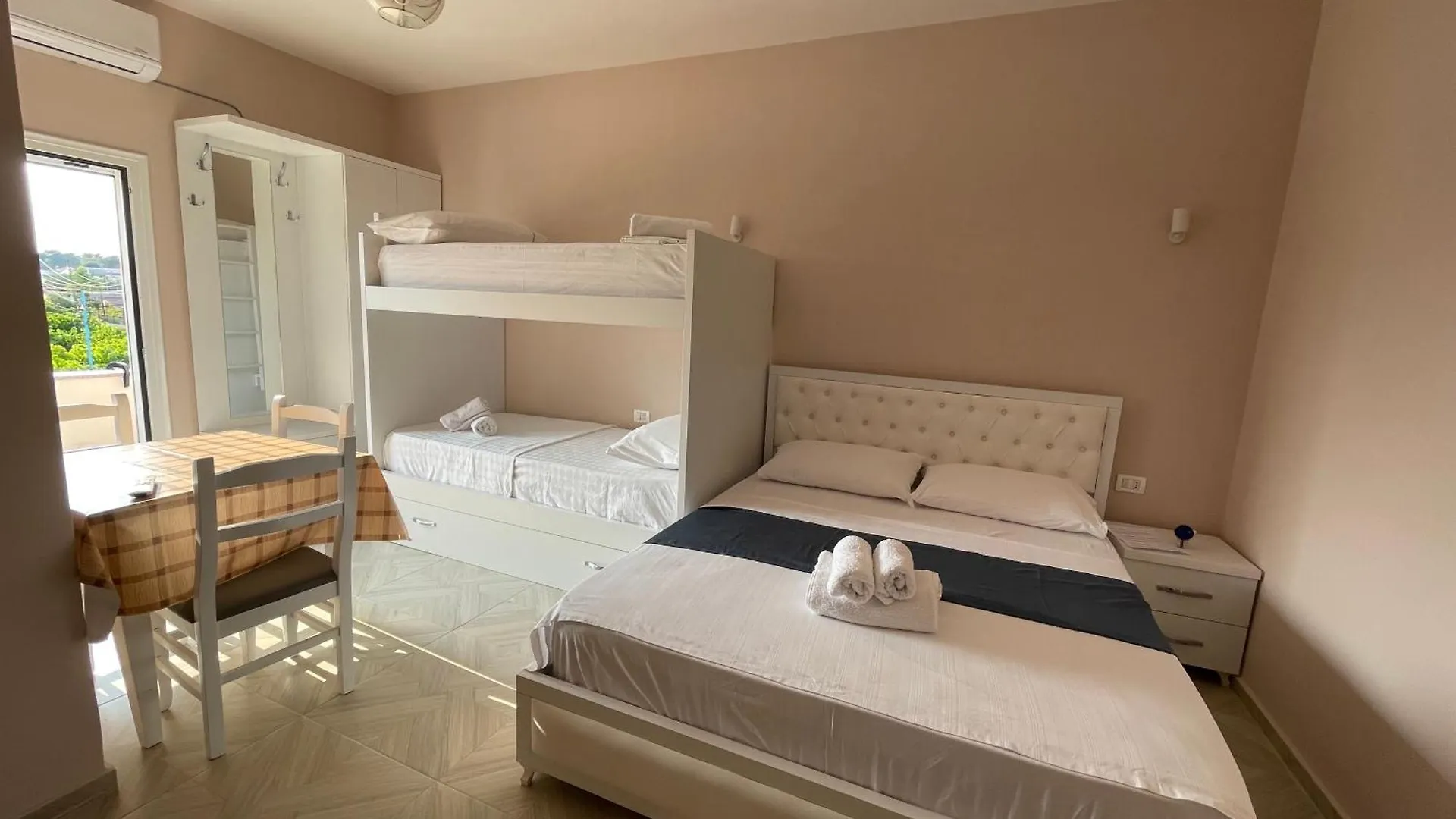 Vila Zini Vlorë Albánie