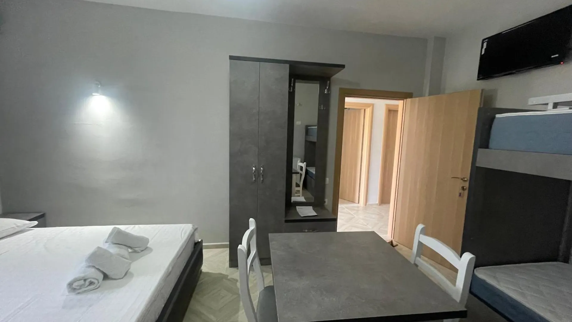 Vila Zini Vlorë