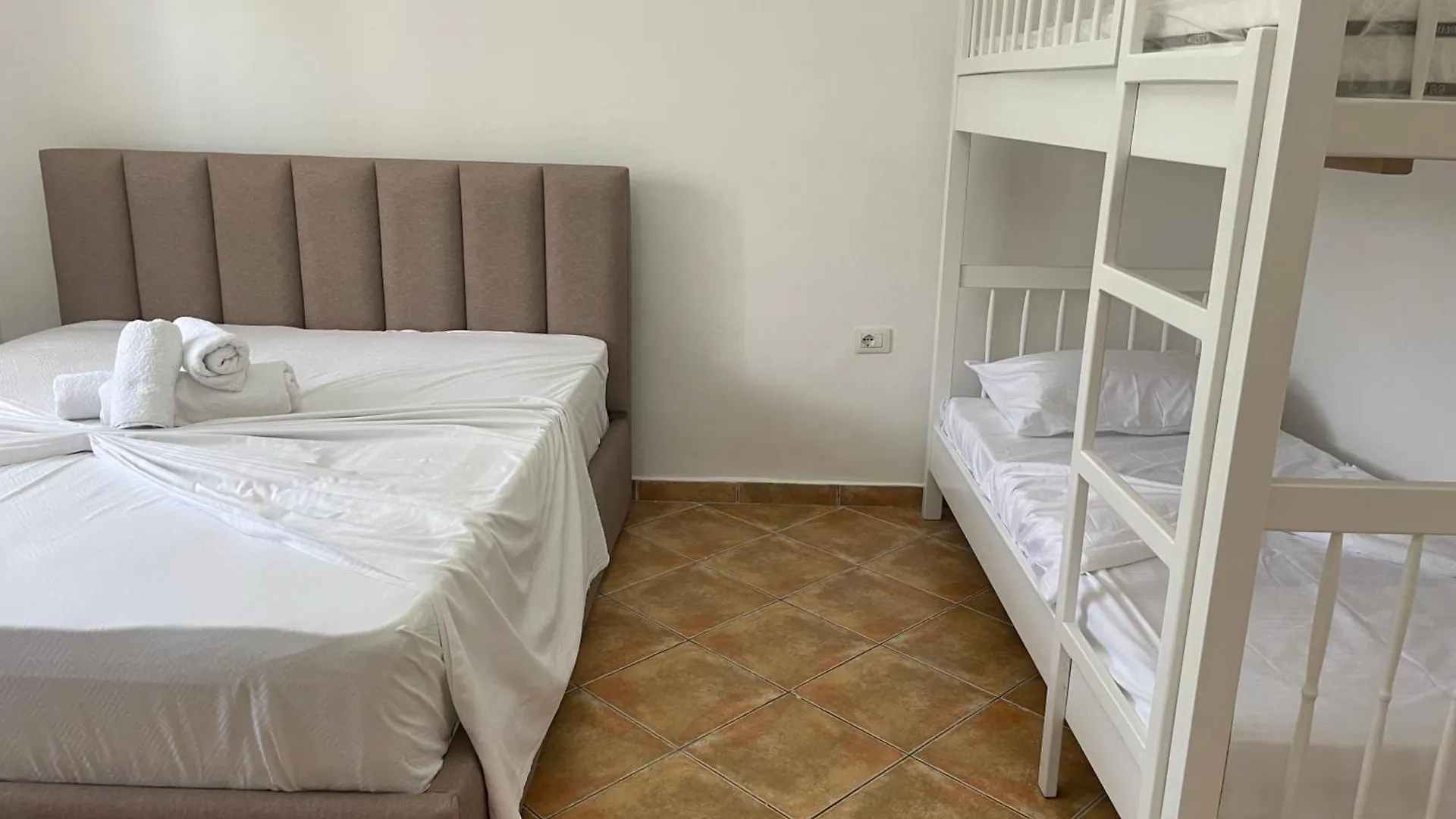 Penzion Vila Zini Vlorë