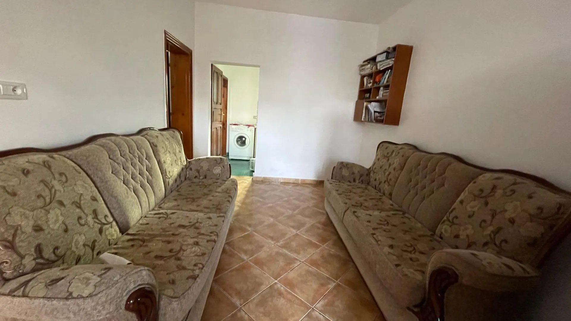 Vila Zini Vlorë
