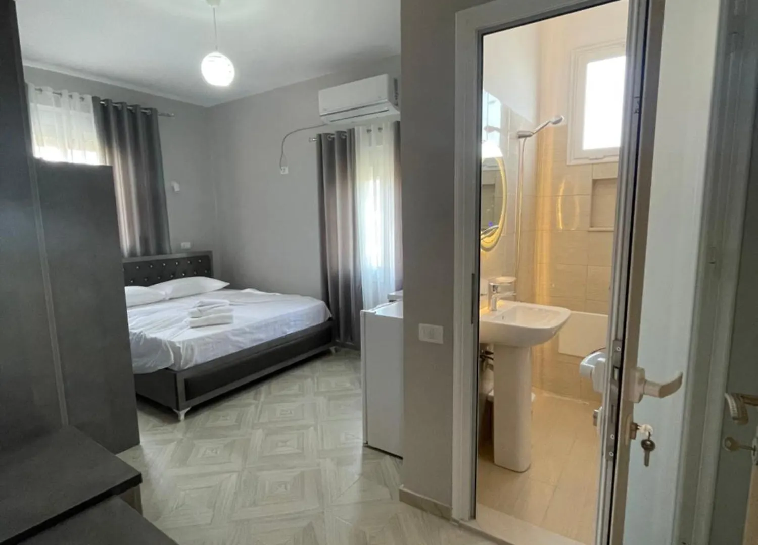 Vila Zini Vlorë Albánie