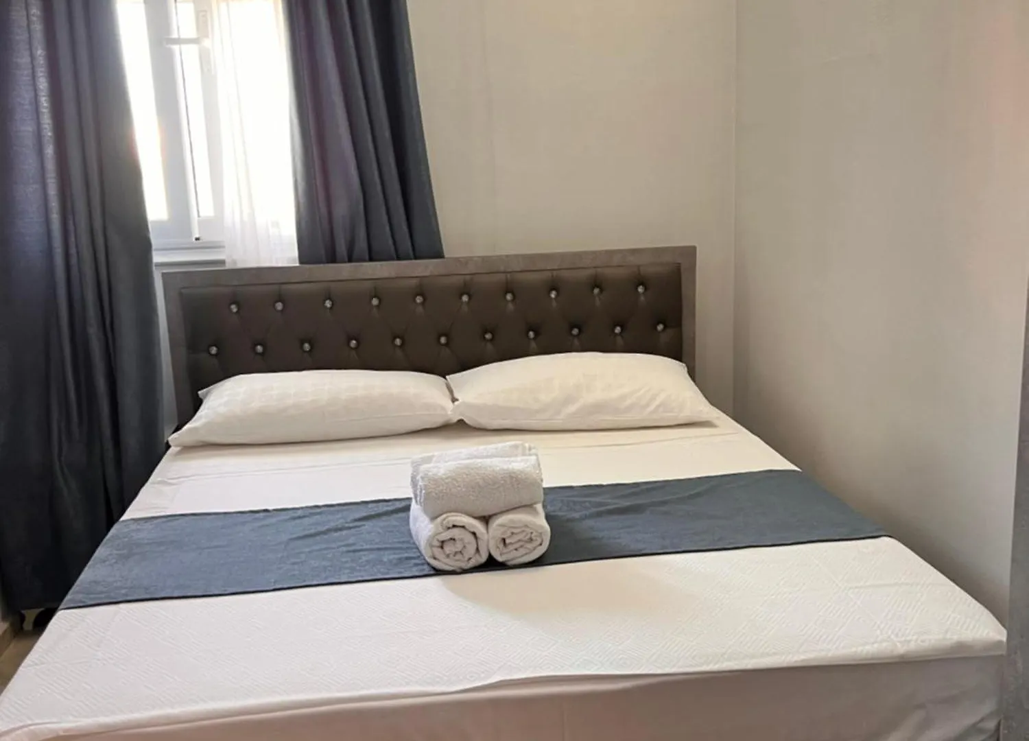 Vila Zini Vlorë 0*,